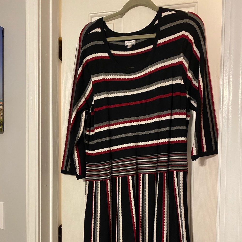 Avenue Stripped Pattern Sweater Dress Size 18/20 like new